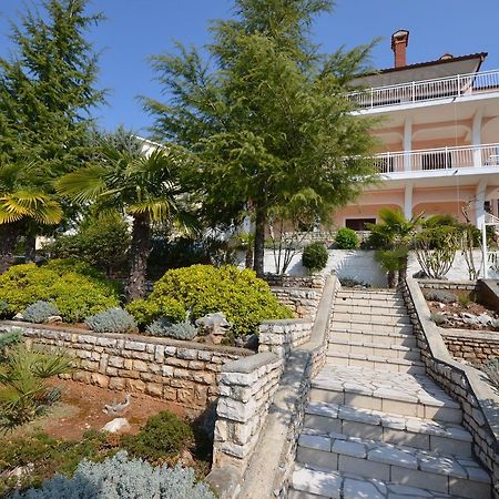 Apartments Slavica Rabac Exterior foto
