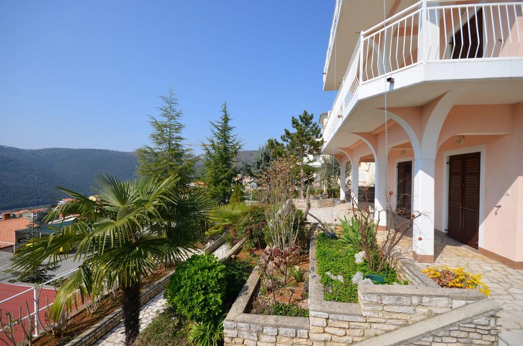 Apartments Slavica Rabac Exterior foto