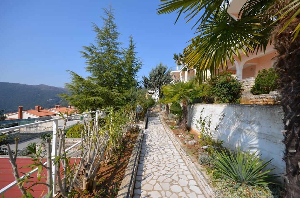 Apartments Slavica Rabac Exterior foto