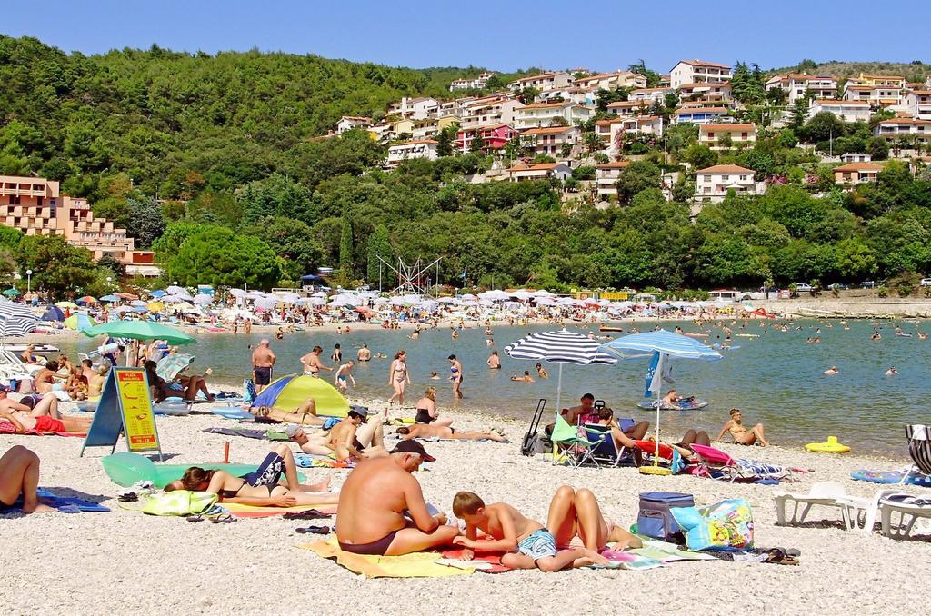 Apartments Slavica Rabac Exterior foto