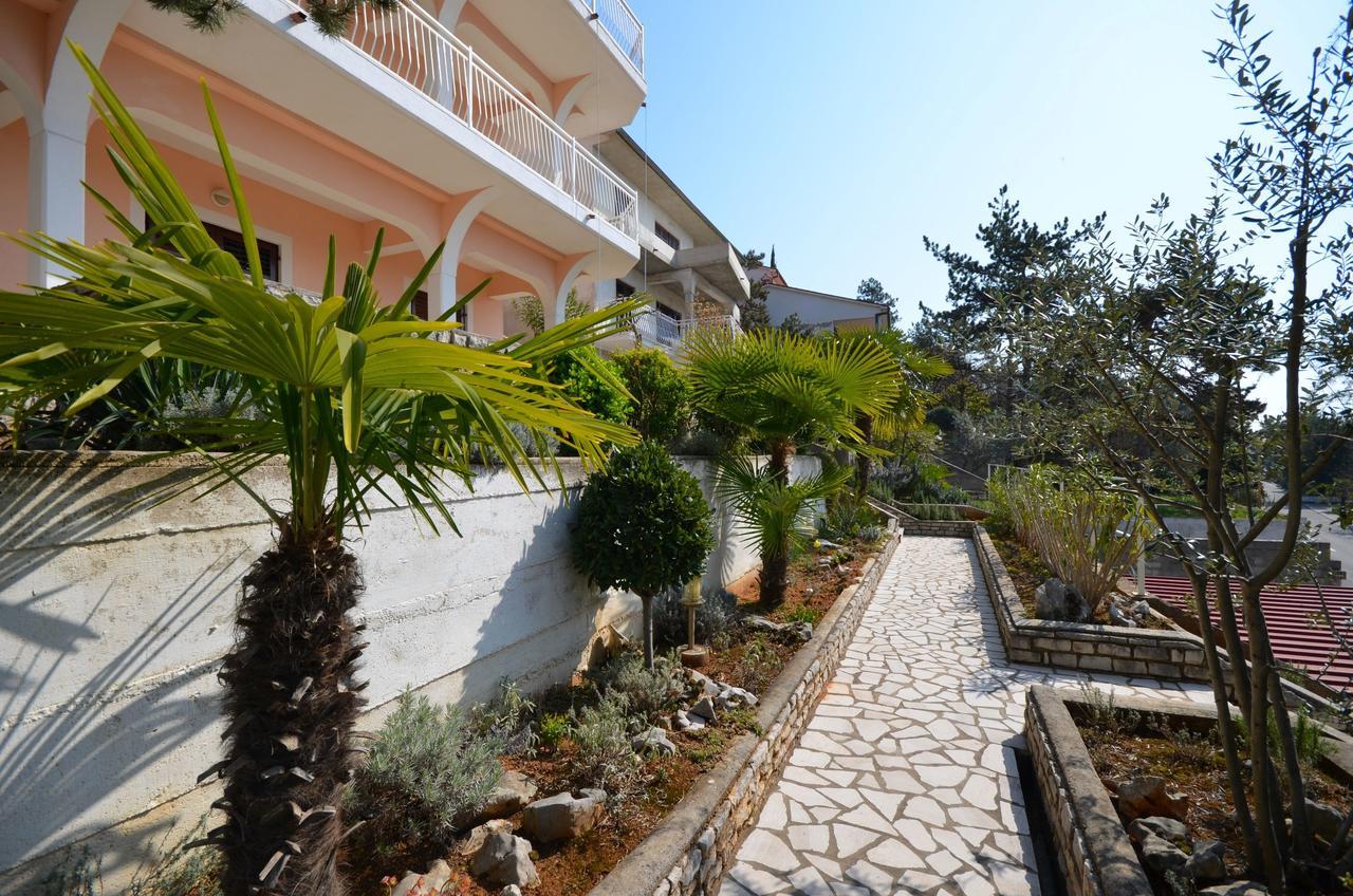 Apartments Slavica Rabac Exterior foto