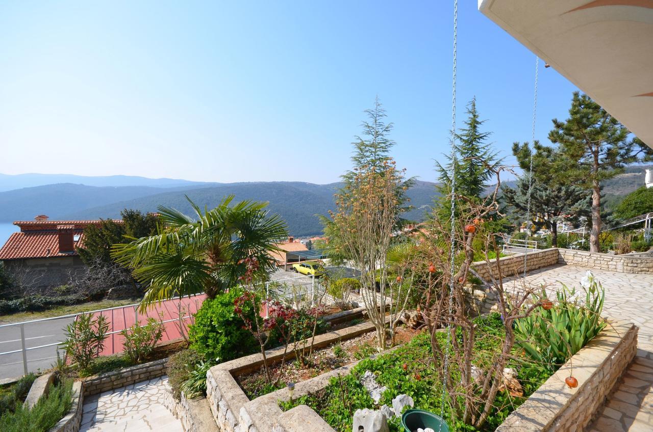 Apartments Slavica Rabac Exterior foto