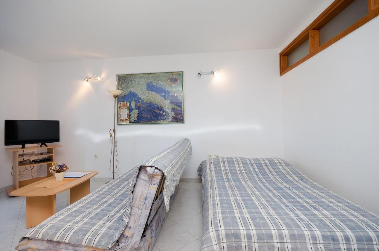 Apartments Slavica Rabac Exterior foto