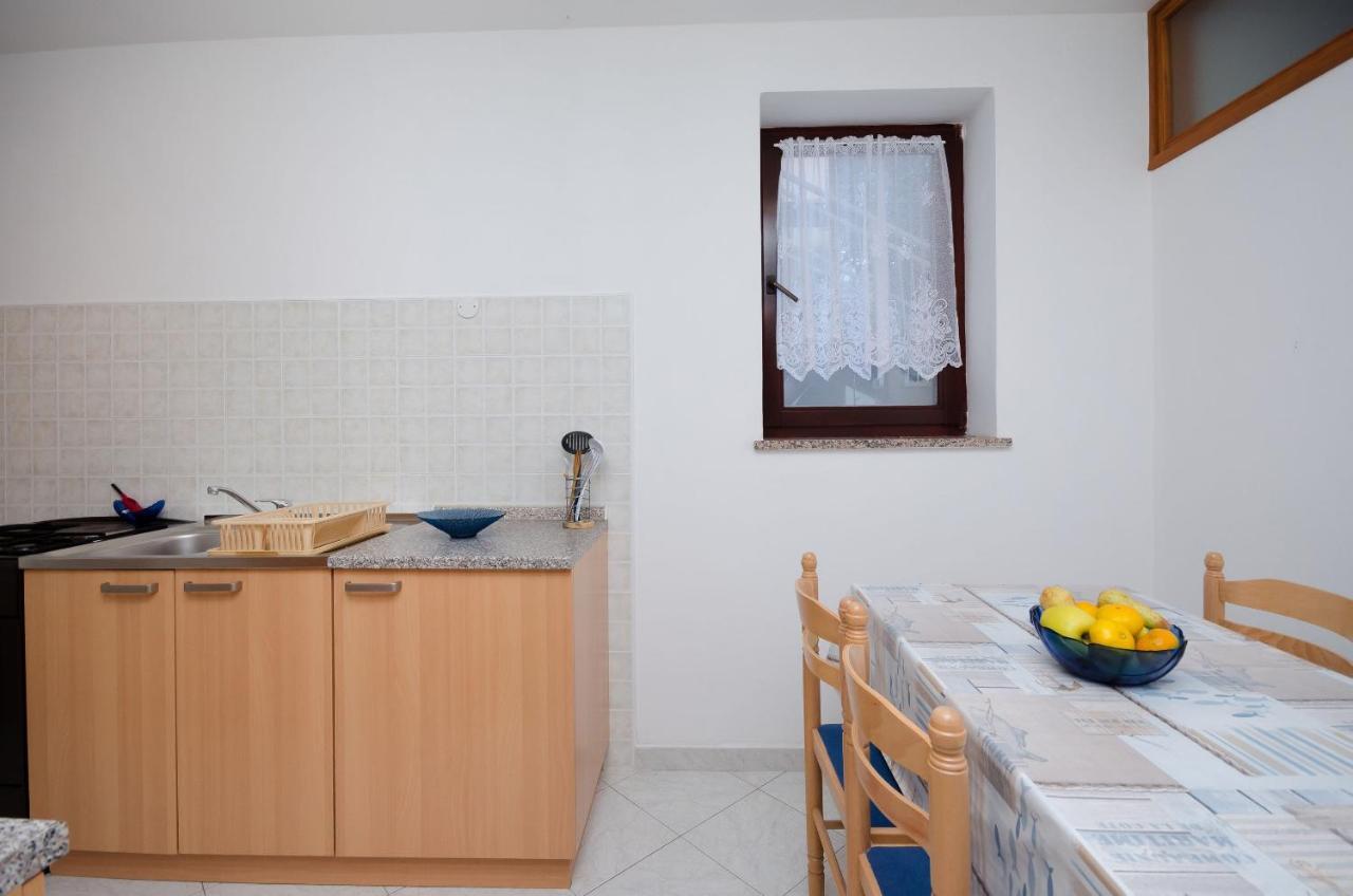 Apartments Slavica Rabac Exterior foto