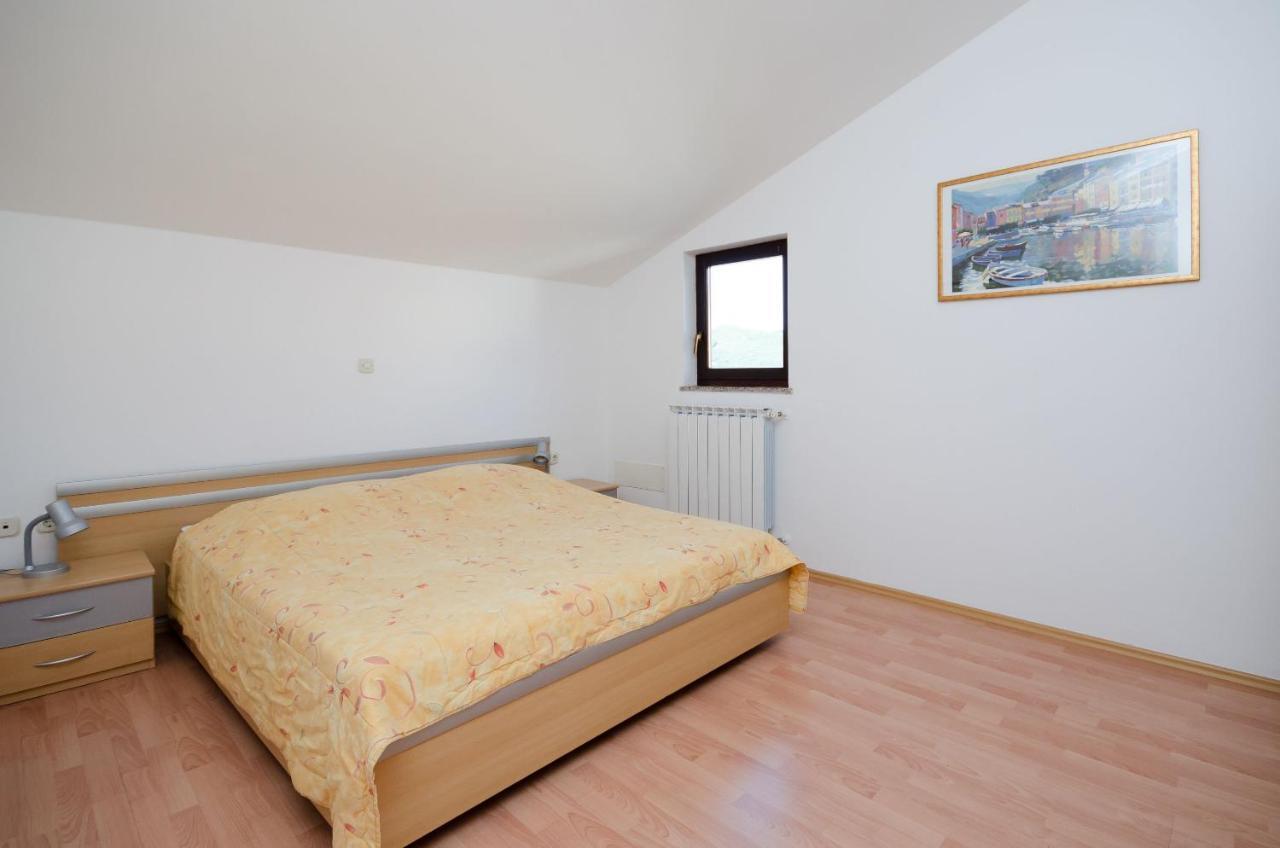 Apartments Slavica Rabac Exterior foto